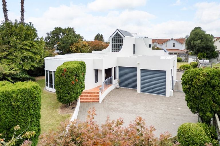 Photo of property in 11 Crowden Place, Harrowfield, Hamilton, 3210