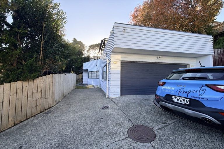 Photo of property in 2/24 Bonito Place, Bayview, Auckland, 0629
