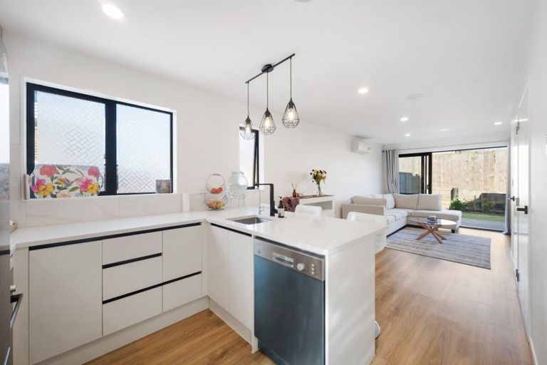 Photo of property in 3/10 Ayr Road, Pakuranga, Auckland, 2010