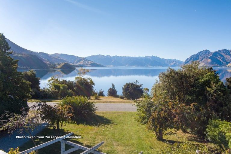 Photo of property in 32 Flora Dora Parade, Lake Hawea, Wanaka, 9382