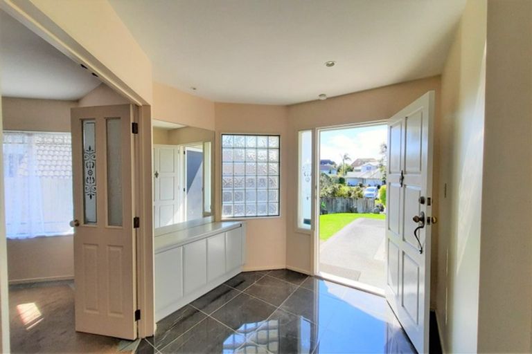 Photo of property in 7 Napa Court, Shamrock Park, Auckland, 2016