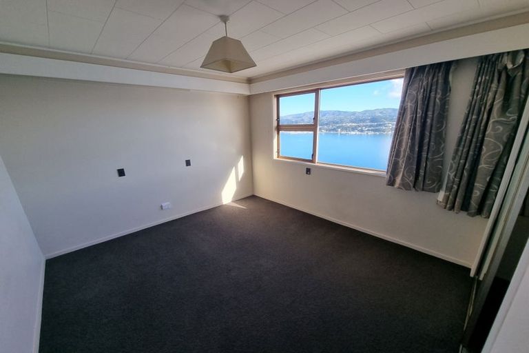 Photo of property in 27 Kaikoura Street, Maupuia, Wellington, 6022
