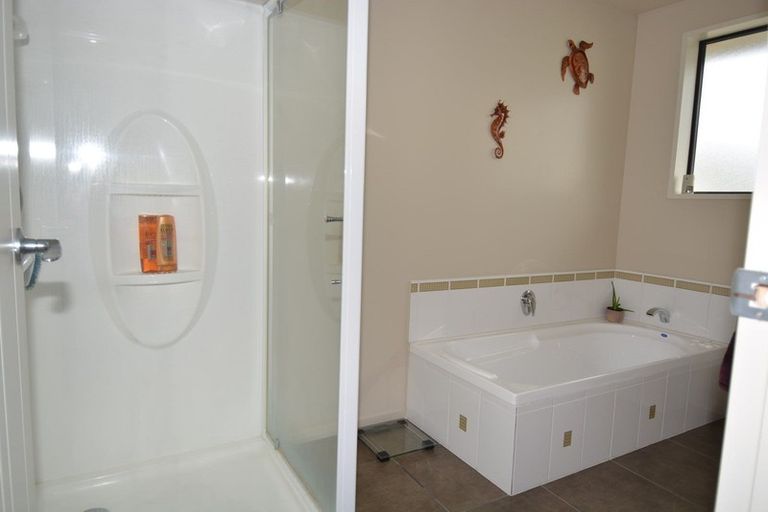 Photo of property in 62 Robertson Street, Richmond, Invercargill, 9810