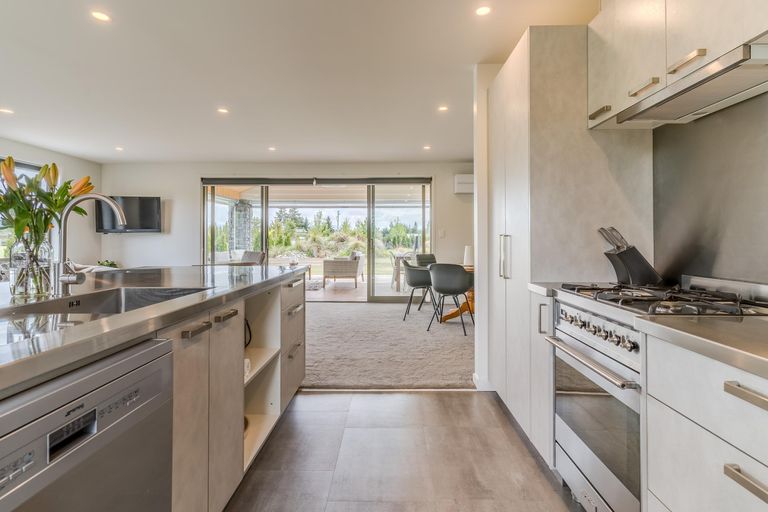 Photo of property in 2a Temple Drive, Twizel, 7901