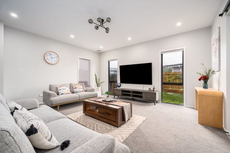 Photo of property in 18 Hattersley Grove, Churton Park, Wellington, 6037