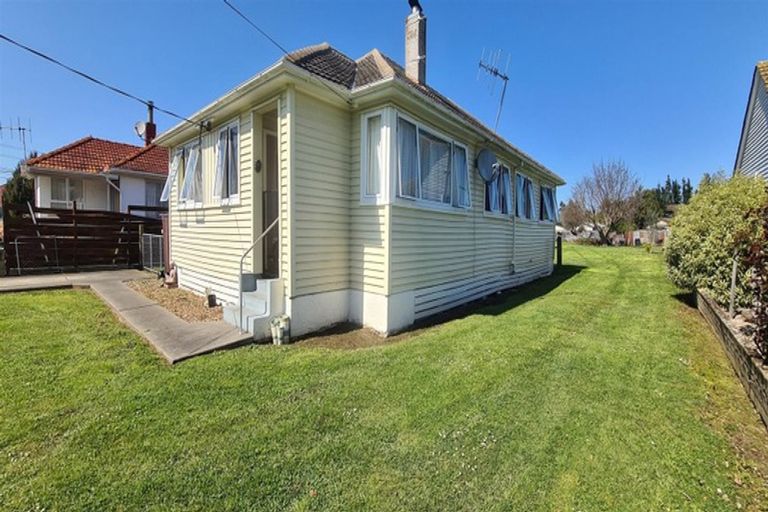 Photo of property in 23 Bibby Street, Waipawa, 4210