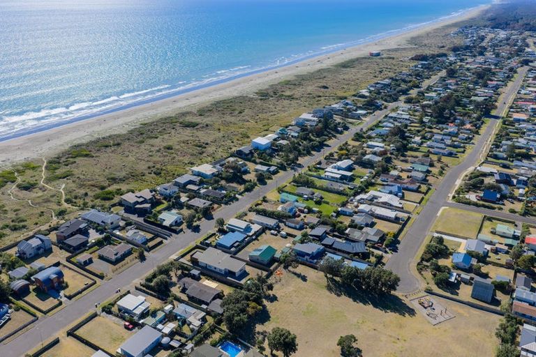 Photo of property in 26 Rua Avenue, Waitarere Beach, Levin, 5510