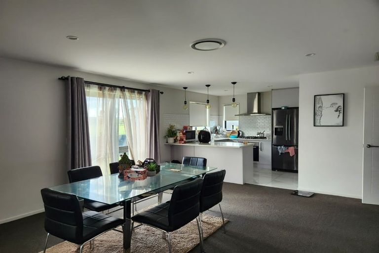 Photo of property in 1 Bryden Place, Halswell, Christchurch, 8025