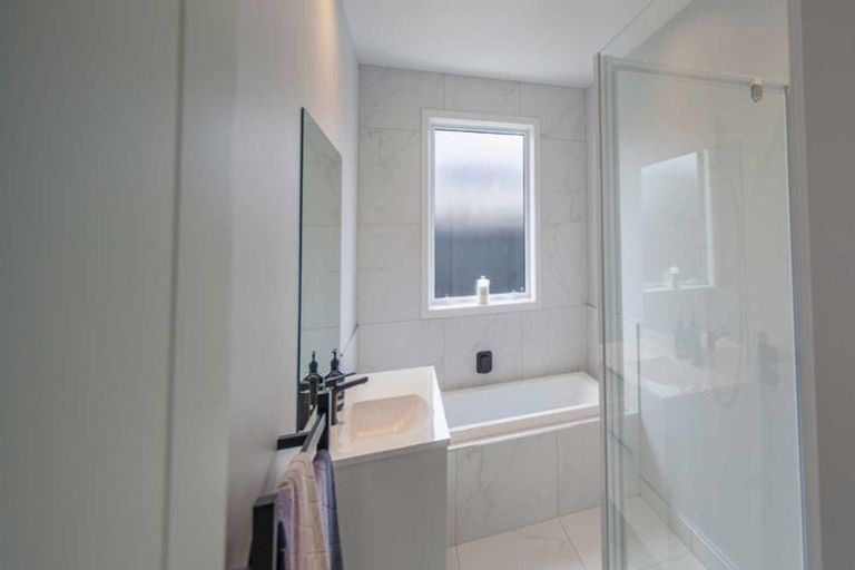 Photo of property in 3 Kaituna Place, Te Awa, Napier, 4110