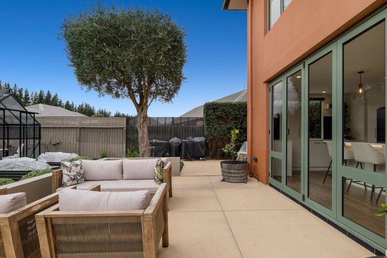 Photo of property in 16 Ridgewood Place, Shirley, Christchurch, 8061