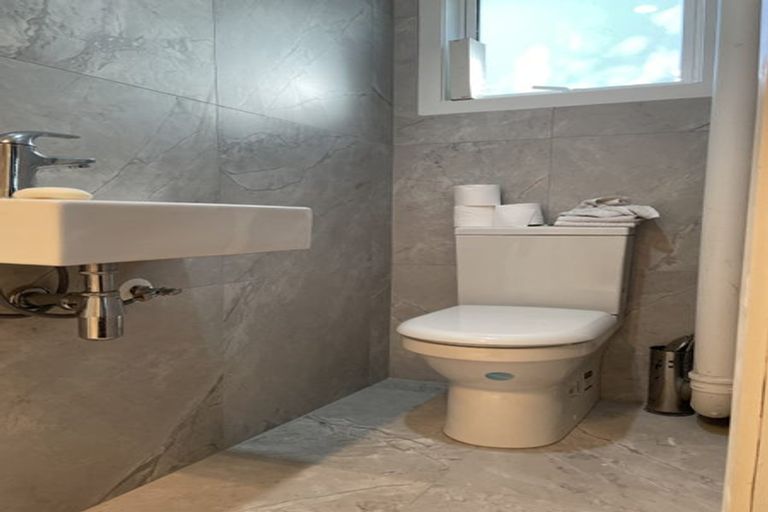 Photo of property in 5 Altair Place, Windsor Park, Auckland, 0632