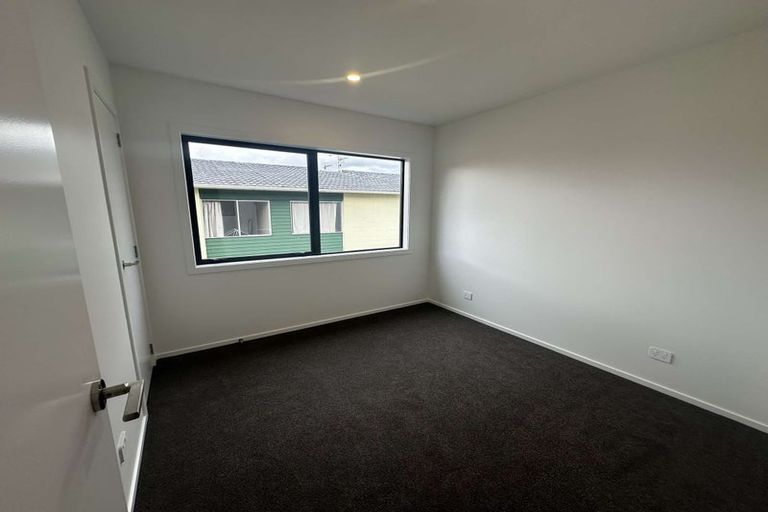 Photo of property in 7/104 Martin Street, Wallaceville, Upper Hutt, 5018
