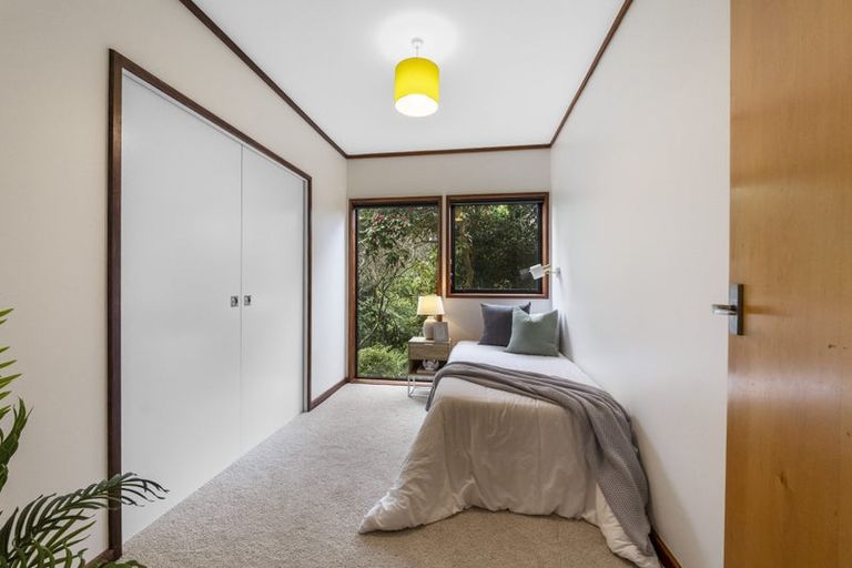 Photo of property in 23 Montana Place, Merrilands, New Plymouth, 4312