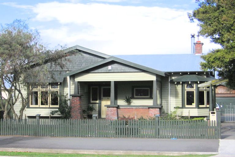 Photo of property in 18 Frederick Street, Terrace End, Palmerston North, 4410