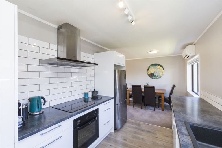 Photo of property in 125 Amberley Avenue, Highbury, Palmerston North, 4412