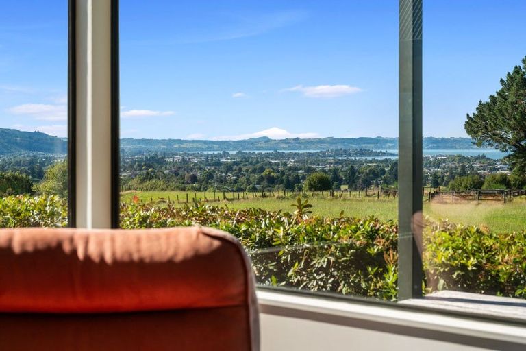 Photo of property in 8 Mokoia Drive, Tihiotonga, Rotorua, 3015