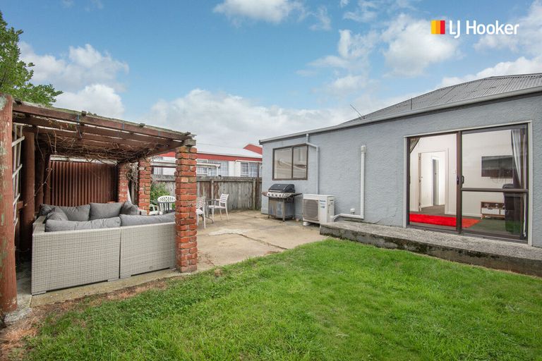 Photo of property in 101 Oxford Street, South Dunedin, Dunedin, 9012