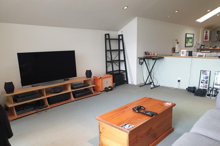 Photo of property in 50b Hawker Street, Mount Victoria, Wellington, 6011