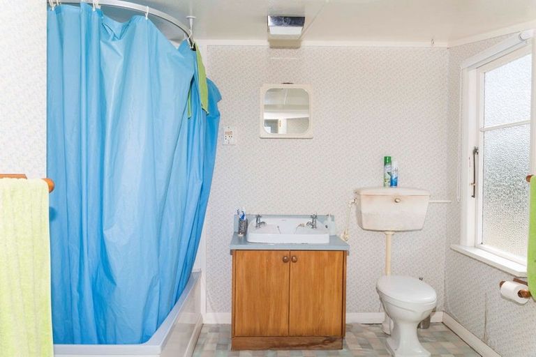 Photo of property in 27 Smith Street, Dannevirke, 4930