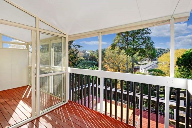 Photo of property in 1/52 Chippendale Crescent, Birkdale, Auckland, 0626