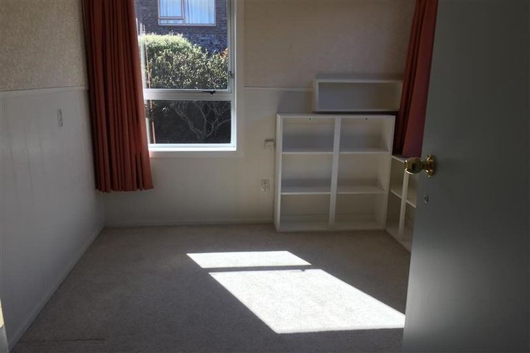 Photo of property in 10 Cumberland Street, Merrilands, New Plymouth, 4312