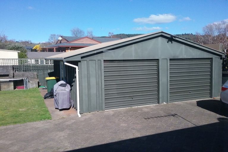 Photo of property in 15 Owhatiura Drive, Lynmore, Rotorua, 3010