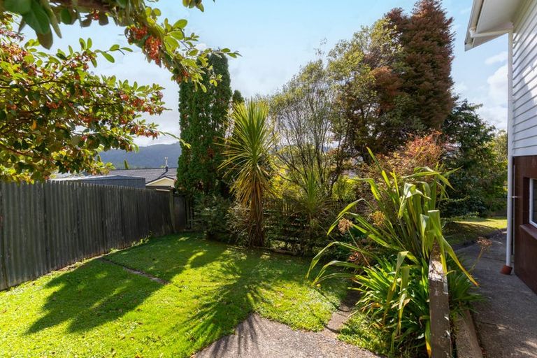 Photo of property in 59 Sunbrae Drive, Silverstream, Upper Hutt, 5019