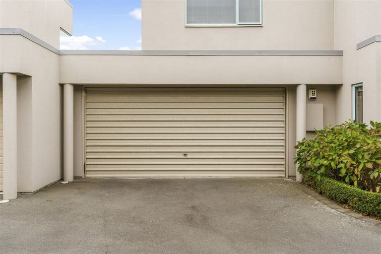 Photo of property in 2/110 Nayland Street, Sumner, Christchurch, 8081