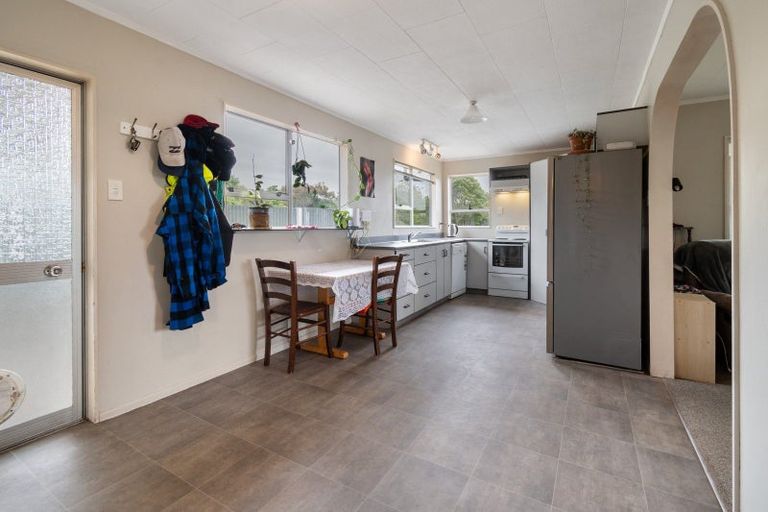 Photo of property in 12 Aitken Street, Bulls, 4818