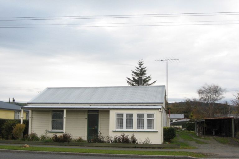 Photo of property in 37 Chaucer Street, Milton, 9220