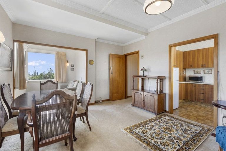 Photo of property in 22 Bayly Road, Moturoa, New Plymouth, 4310