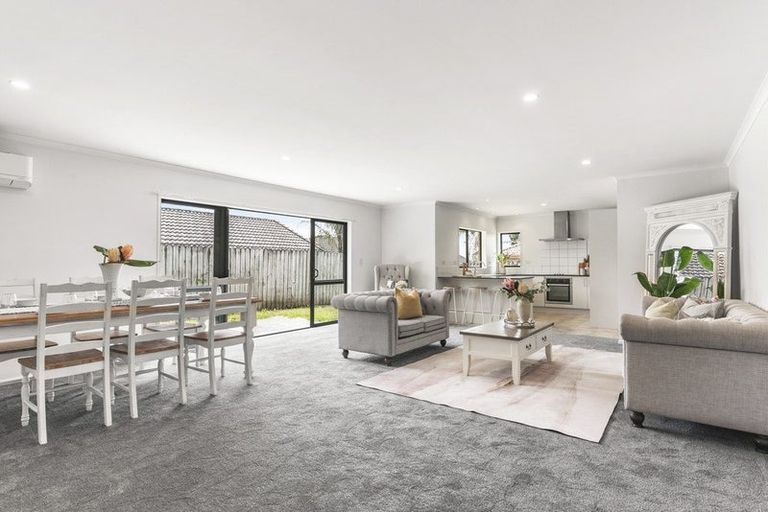 Photo of property in 36 Ranchod Terrace, Pukekohe, 2120