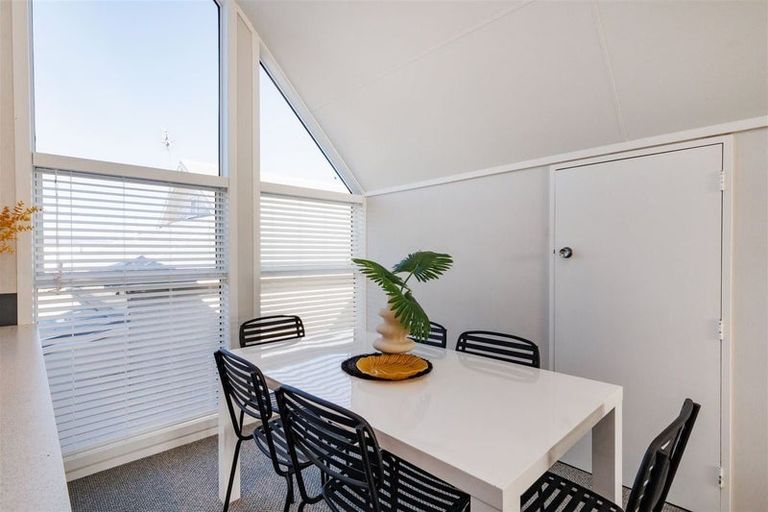 Photo of property in 4d Pirie Street, Palmerston North, 4410