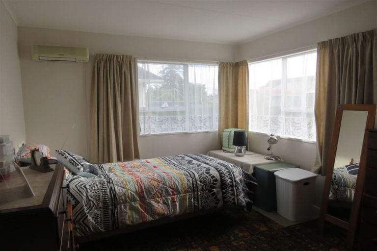 Photo of property in 37 Power Street, Levin, 5510