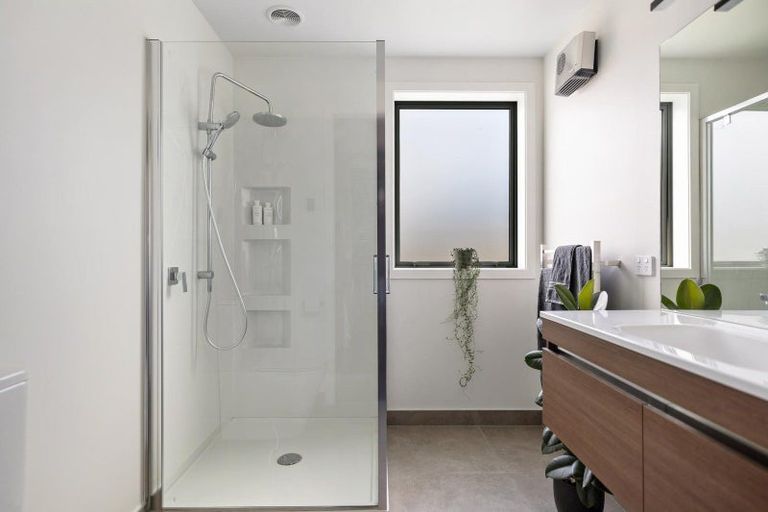 Photo of property in 16 Springfield Road, Lower Shotover, Queenstown, 9304