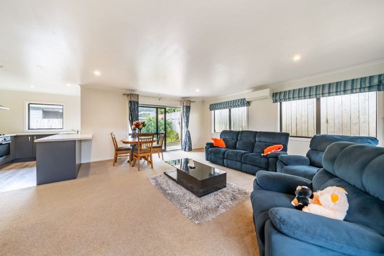 Photo of property in 75 Farmer Crescent, Taita, Lower Hutt, 5011