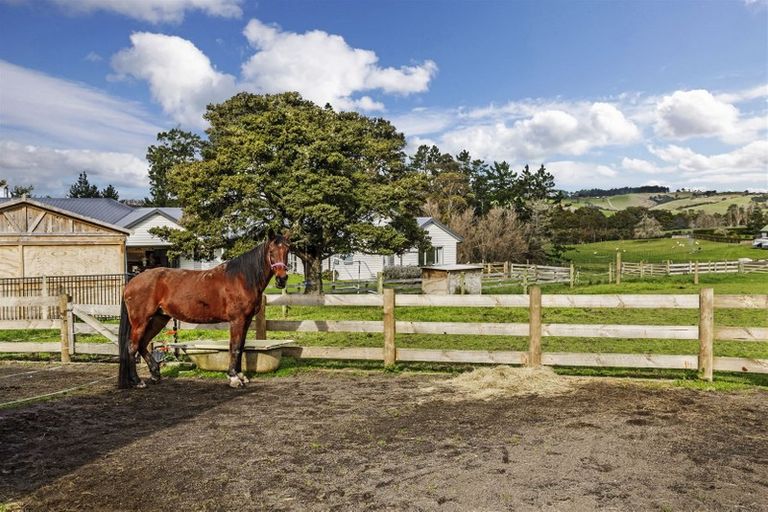 Photo of property in 152 Rapson Road, Kaukapakapa, 0871