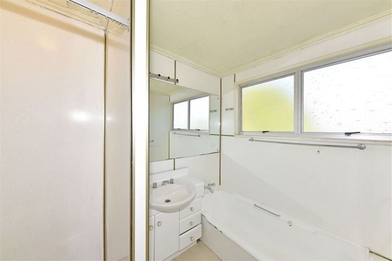 Photo of property in 429 Avonhead Road, Avonhead, Christchurch, 8042