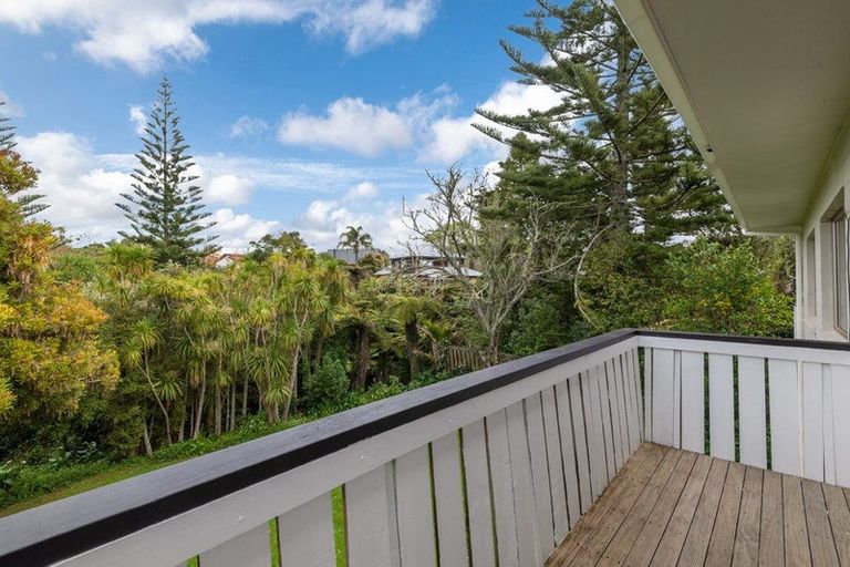 Photo of property in 1/24 Glamorgan Drive, Torbay, Auckland, 0630