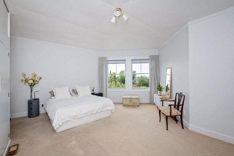 Photo of property in 28 France Road, Bluff Hill, Napier, 4110