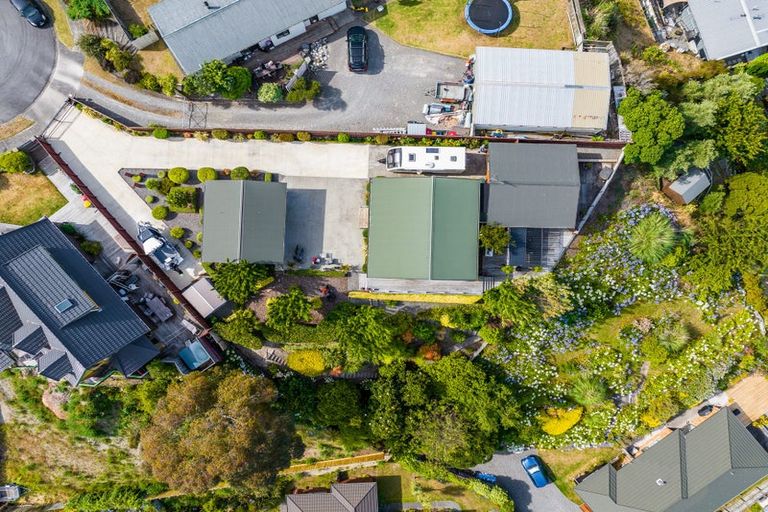 Photo of property in 25 Pine Ridge Terrace, Waikanae Beach, Waikanae, 5036