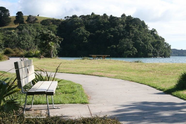 Photo of property in 41 Governor Grey Road, Snells Beach, 0920