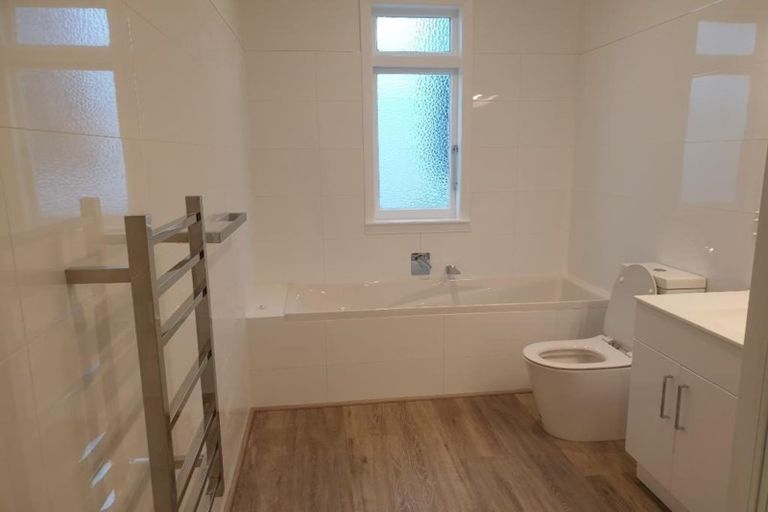 Photo of property in 111 Grant Road, Thorndon, Wellington, 6011