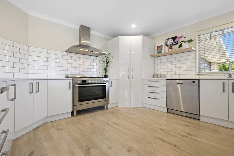 Photo of property in 7 James Hight Drive, Halswell, Christchurch, 8025