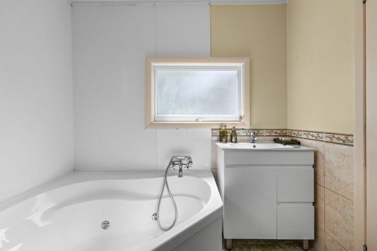 Photo of property in 701 Avenue Road West, Saint Leonards, Hastings, 4120