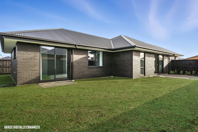 Photo of property in 22 Herridge Street, Woodend, 7691