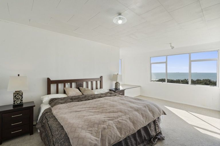 Photo of property in 2 Record Street, Fitzroy, New Plymouth, 4312