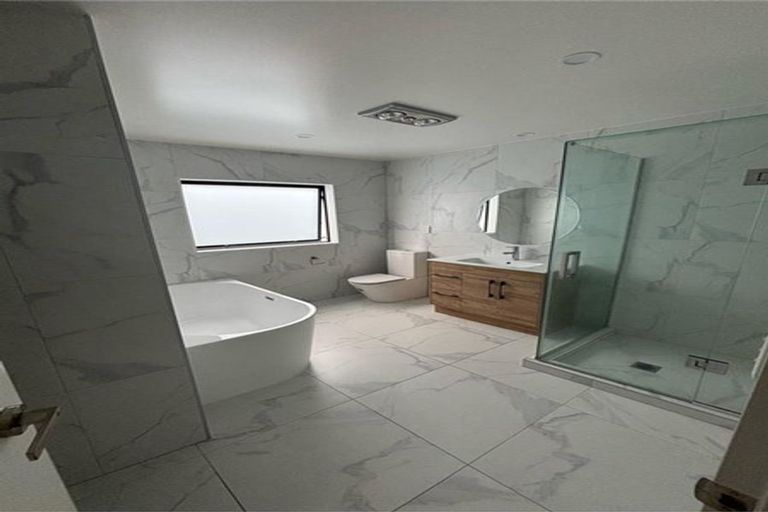 Photo of property in 32 Tumu Road, Papakura, 2110