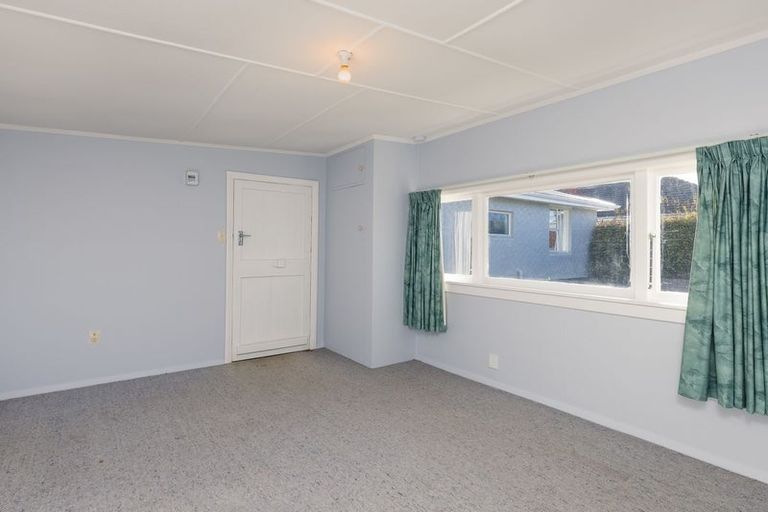 Photo of property in 43 Harris Street, Waimate, 7924