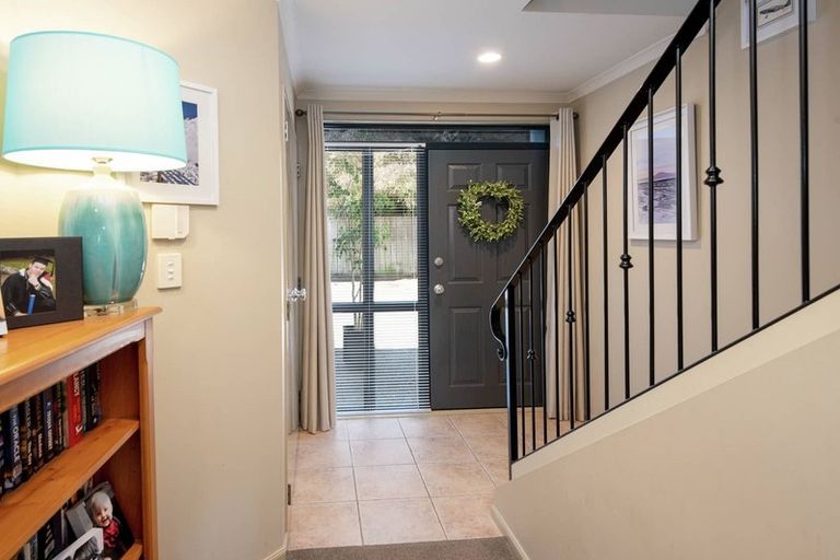 Photo of property in 1/27 Kellaway Drive, East Tamaki, Auckland, 2013